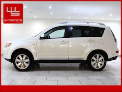 Bild des Angebotes Mitsubishi Outlander 2.4 Aut Leder Navi Xenon 7 Sitze R.Cam