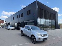 Nissan Navara NP300 Acenta Double Cab 4x4 Aut AHK