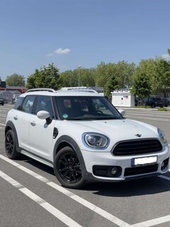 Bild des Angebotes MINI One Countryman 1.5 Aut.+Chili+ParkAssist+Klimaaut.+18"Zoll