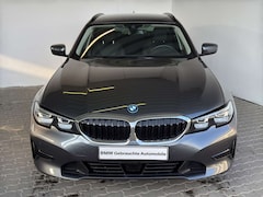 Bild des Angebotes BMW 330 e xDrive Tour. Advantage LiveCock.ACC.AHK.PDC