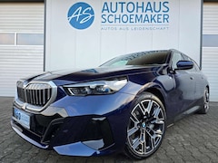 Bild des Angebotes BMW 540 d xDrive M Sport*Merino*360°AHK,HUD,B&W,20``