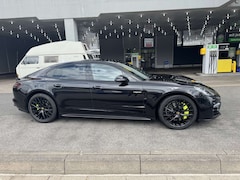 Bild des Angebotes Porsche Panamera 4 E-Hybrid