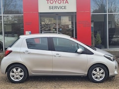 Bild des Angebotes Toyota Yaris 1.5 Hybrid Comfort SHZ Navi Klima Winterreifen