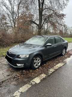 Bild des Angebotes Skoda Octavia Elegance | 34.850km | 1. Hand | Rentnerfahrzeug