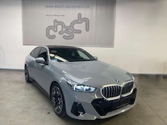Bild des Angebotes BMW 520 520d xDr. M Sport /ICONIC/PANO/HUD/INNOV./