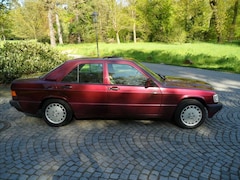 Bild des Angebotes Mercedes-Benz 190 190 E 1.8 Avantgarde rosso