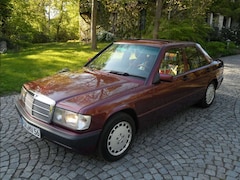 Bild des Angebotes Mercedes-Benz 190 190 E 1.8 Avantgarde rosso