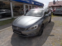 Bild des Angebotes Volvo V60 Kombi Summum