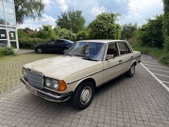 Bild des Angebotes Mercedes-Benz 200 200 D w123, Taxi Ausführung, Oldtimer