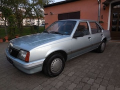 Opel Ascona 1.6 S*SERVO*TÜV NEU+H-ZULASSUNG*GEPFLEGT*