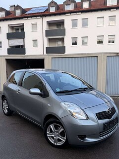 Bild des Angebotes Toyota Yaris 1.3 VVT-i Executive