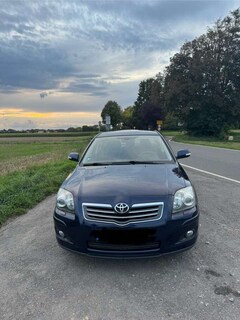 Bild des Angebotes Toyota Avensis 2.0 VVT-i Executive