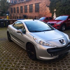 Bild des Angebotes Peugeot 207 CC 120 VTi Sport