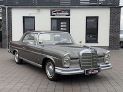Bild des Angebotes Mercedes-Benz 220 SE AUTOMATIC SERVOLENKUNG