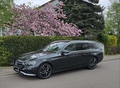 Bild des Angebotes Mercedes-Benz E 200 d T Facelift/AHK/BURMESTER/SCHECKHEFT