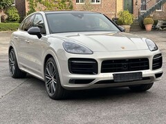 Bild des Angebotes Porsche Cayenne GTS Coupe HINTERACHSLENKUNG*MATRIX*BOSE*22 TURBO*