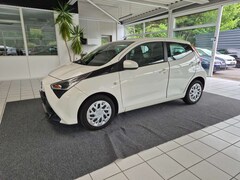 Bild des Angebotes Toyota Aygo x-play*BERGANFAHR*KAMERA*NAVI*BLUETOOTH+