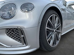 Bild des Angebotes Bentley Flying Spur New Flying Spur V8 Hybrid Mulliner