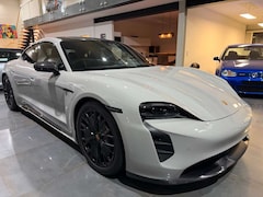 Bild des Angebotes Porsche Taycan GTS/MY24/CarbonAero/HuD/HA-Lenkung/Kreide