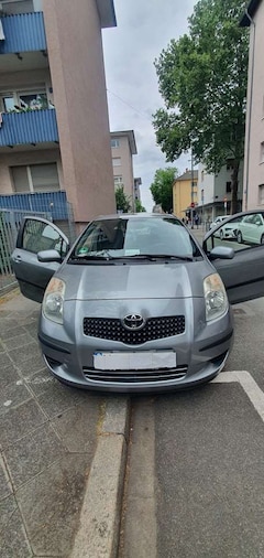 Bild des Angebotes Toyota Yaris Sol
