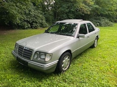 Bild des Angebotes Mercedes-Benz 300 E 300 Diesel, Klima, 5-Gang, Oldtimer