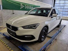 Bild des Angebotes SEAT Leon Sportstourer Style 1.5 eTSI ACC LED Kamera