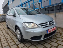 Bild des Angebotes VW Golf Plus V 1.6/GARANTIE/TÜV NEU/NAVI/XENON/SHZ