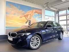 Bild des Angebotes BMW 320 i Tour Individual HUD+KAM+NAVI-LivePro+LEDer