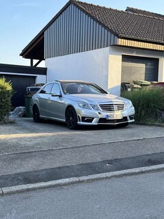 Bild des Angebotes Mercedes-Benz E 500 AMG Packet / Prior Stoßstange/ FOX Endschall
