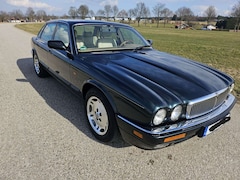 Bild des Angebotes Jaguar XJ6 XJ 3.2 Executive