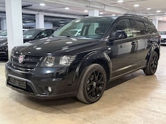 Bild des Angebotes Fiat Freemont BlackCode AWD~DVDVideoPaket~Leder~Klima~LMfelgen