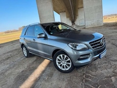 Bild des Angebotes Mercedes-Benz ML 350 BlueTEC 4MATIC 7G-TRONIC Navigationssystem