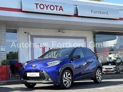 Bild des Angebotes Toyota Aygo X Pulse Automatik - Navi, SZ, BT, Alu