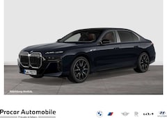 BMW 760 M760e xDrive Pano SkyLounge Massage DAProf PAProf