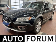 Bild des Angebotes Volvo XC70 2.4 D5 AWD AUTOMATIK LEDER MEMORY PDC SHZ