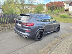 Bild des Angebotes BMW X5 M M50d Top Zustand