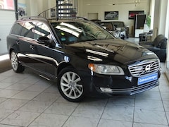 Bild des Angebotes Volvo V70 D4 Momentum Autom. Xenon Navi