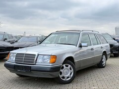 Bild des Angebotes Mercedes-Benz E 230 T Schiebedach TÜV 04-26 Oldtimer