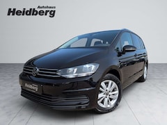 Bild des Angebotes VW Touran 1.5 TSI DSG 7-Sitze/AHK-schw/Kamera/Navi/Allwetter