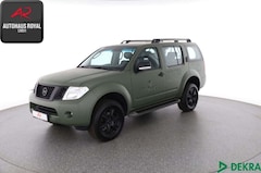 Bild des Angebotes Nissan Pathfinder 2.5 dCi 4WD STANDHEIZ,EX-BUNDESWEHR