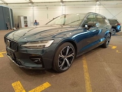 Bild des Angebotes Volvo V60 B4 Plus Dark*ACC*BLIS*MATRIX-LED*360°*