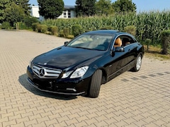Bild des Angebotes Mercedes-Benz E 250 Coupe Avantgarde/Standheizung/Pano/Abstand