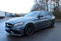 Bild des Angebotes Mercedes-Benz C 63 AMG Performance Sitze 360° Keyless Panorama