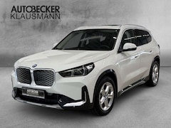 BMW iX1 xDrive30 xLine LMR 18'' Park-Assistent AD AHK-klap