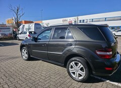 Bild des Angebotes Mercedes-Benz ML 350 CDI 4Matic 7G-TRONIC DPF