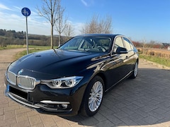Bild des Angebotes BMW 320 i Luxury Line Purity