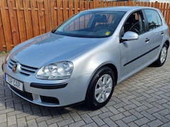 VW Golf Trendline 1Hand Tüv Neu