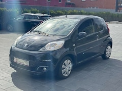 Peugeot 107 Active / TÜV NEU