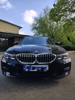 Bild des Angebotes BMW 330 330i Automatik Sport Line Benzin