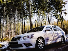 Bild des Angebotes Skoda Octavia Combi 2.0 TSI RS